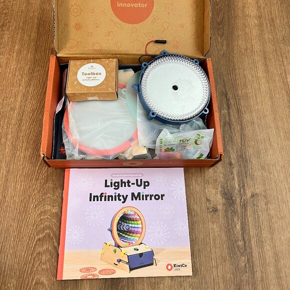 NEW KiwiCo Light-Up Infinity Mirror Tinker STEAM Crate age 9+ - Picture 4 of 8